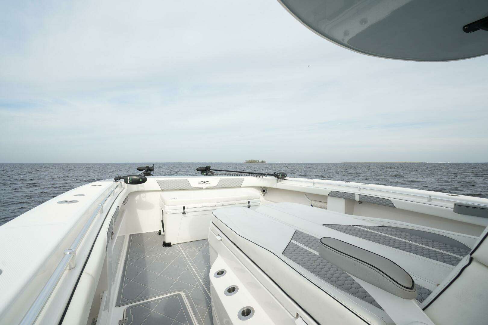 2022 Invincible 46 Catamaran - Image 11