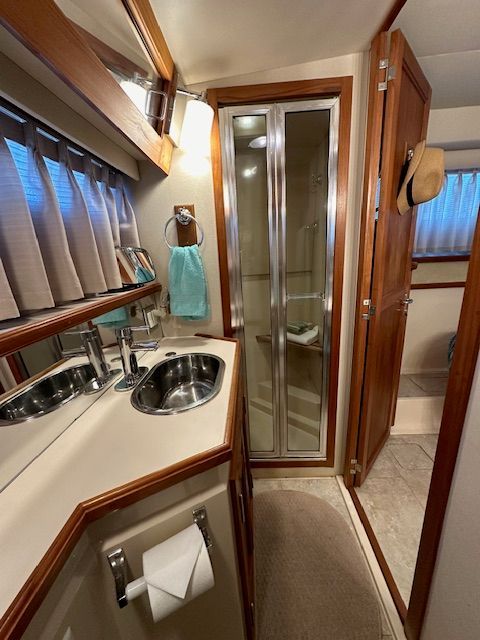 Interior view of Carver 3807 Yacht bathroom, 1988 model.