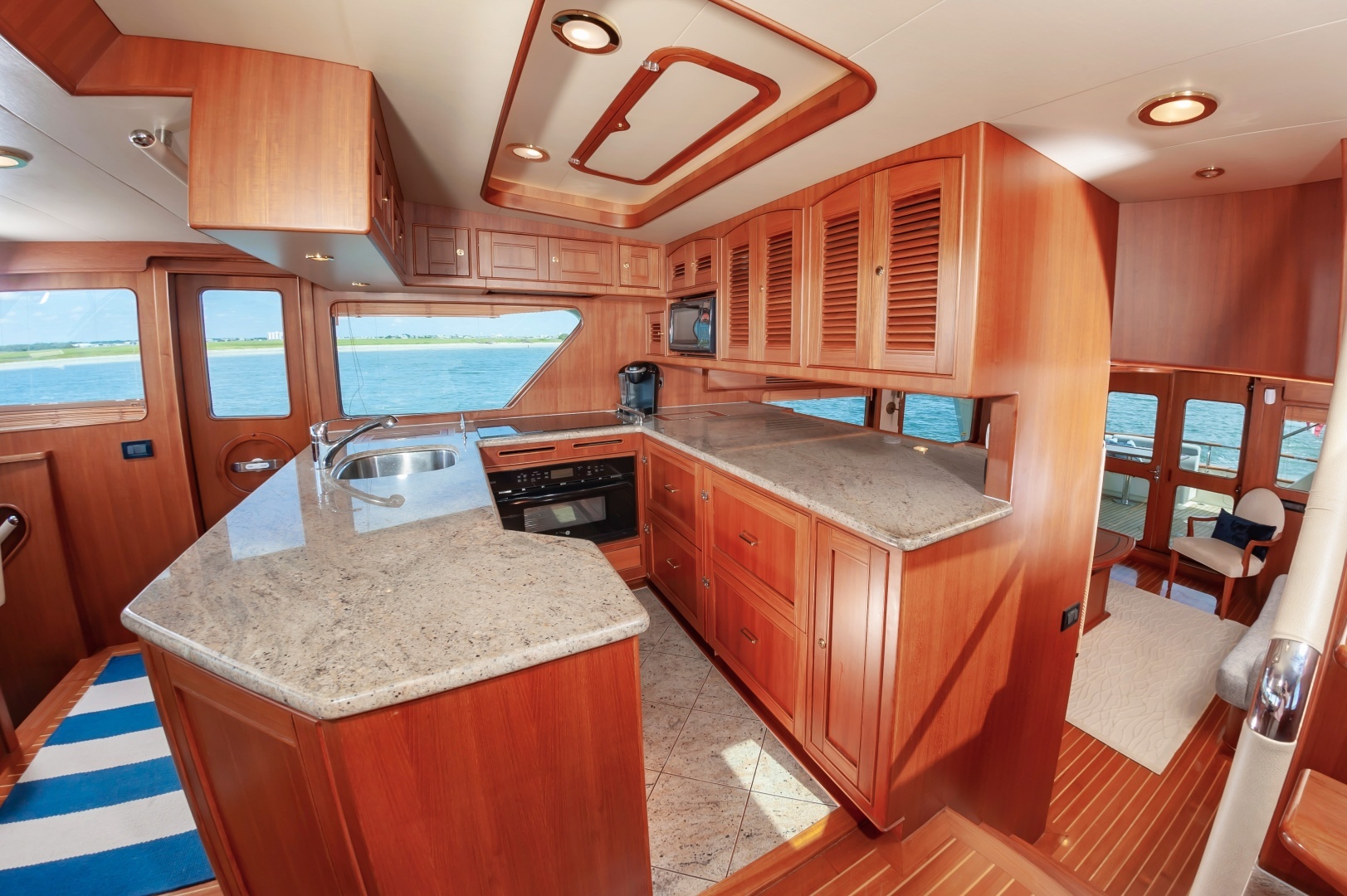 2015 Marlow Explorer 58E - Image 16