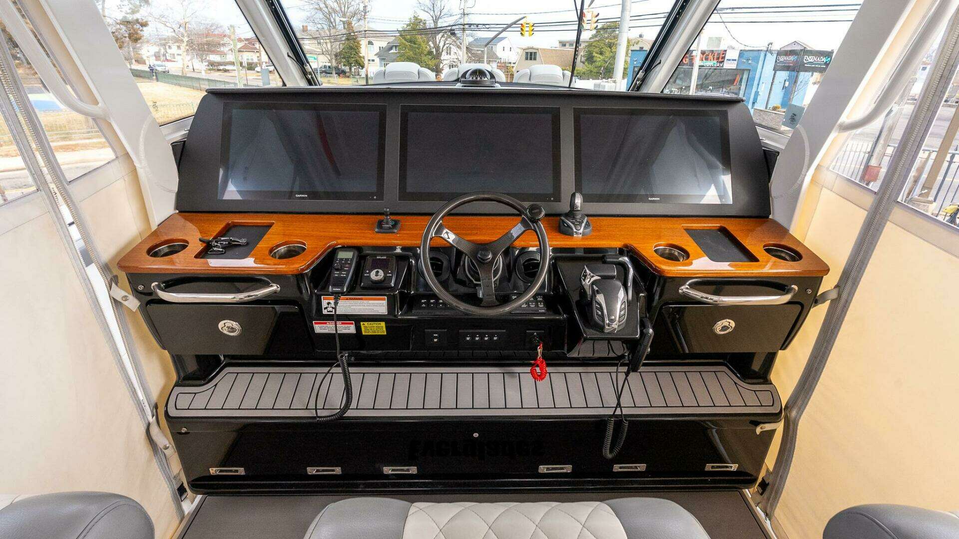 2023 Everglades 455 Center Console - Image 26