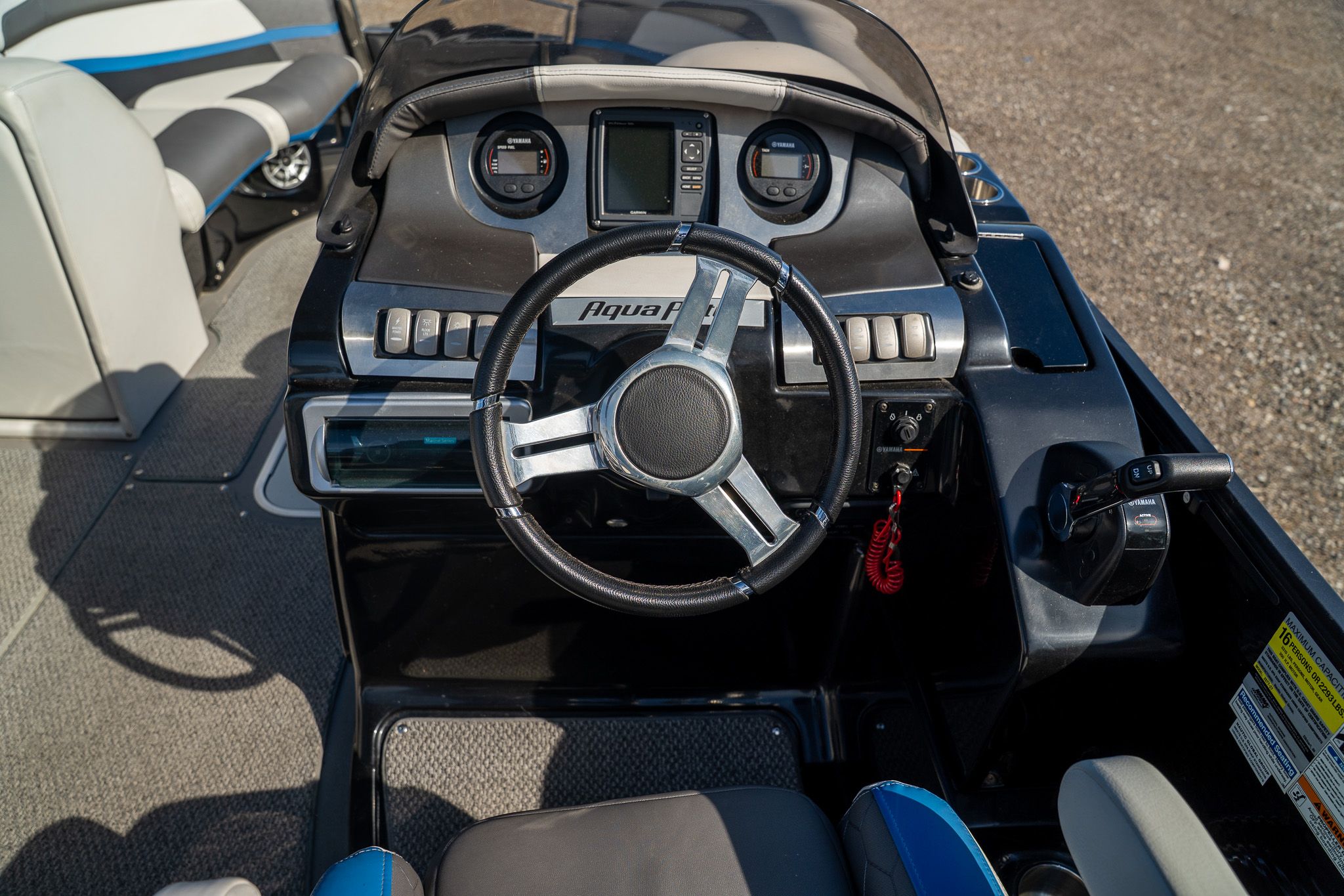2015 Godfrey 250 XP3 - Tritoon - 15