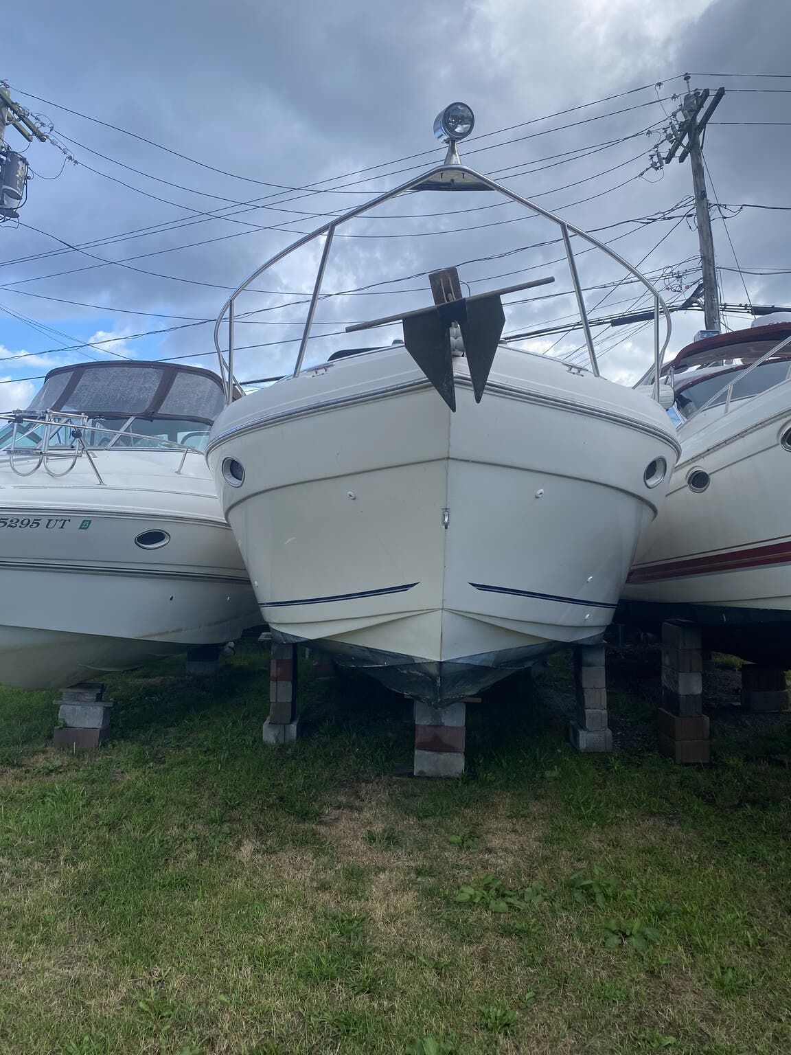 2000 Rinker Express Cruiser 310 Fiesta Vee - 15
