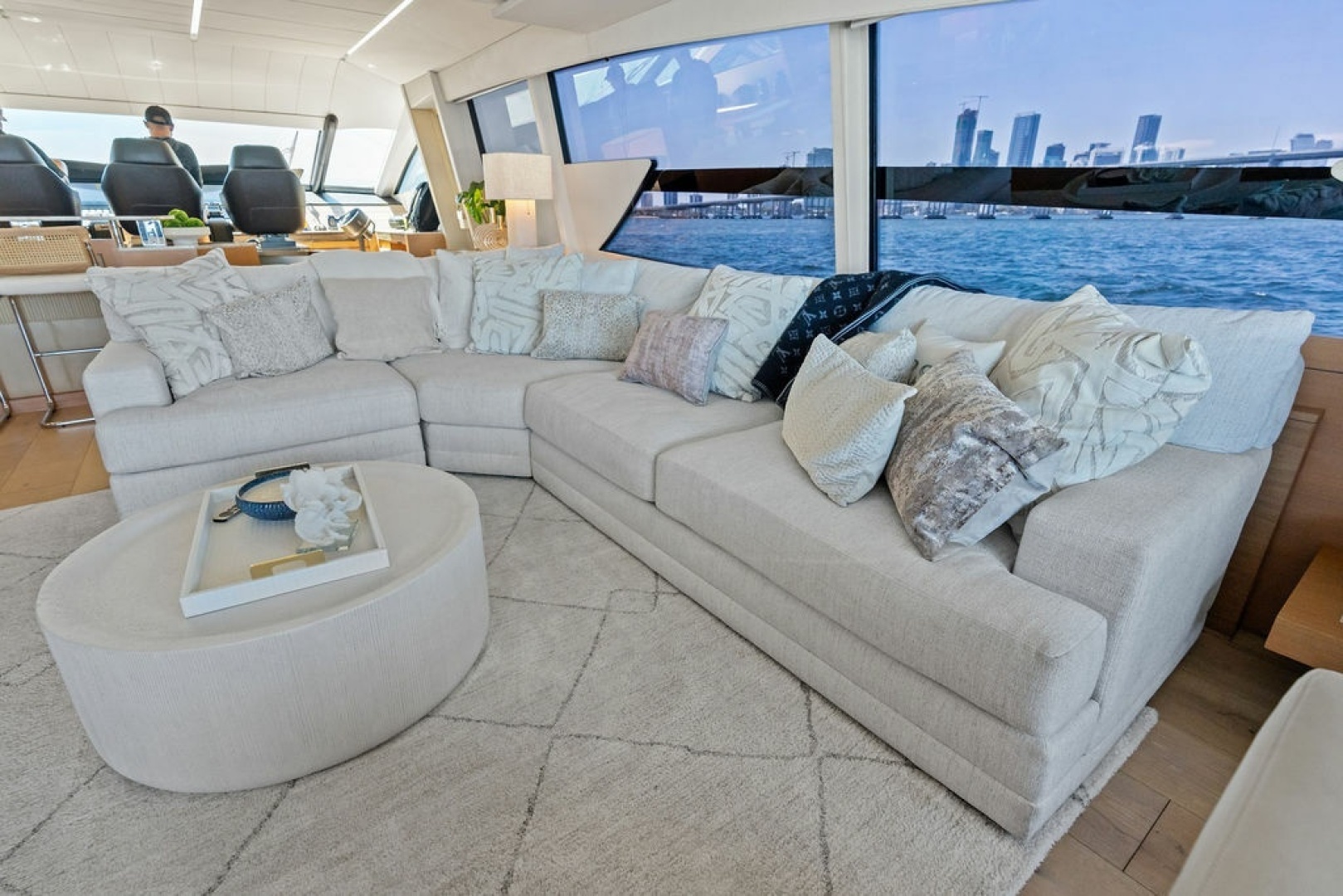 2012 Pershing 92 - Image 24