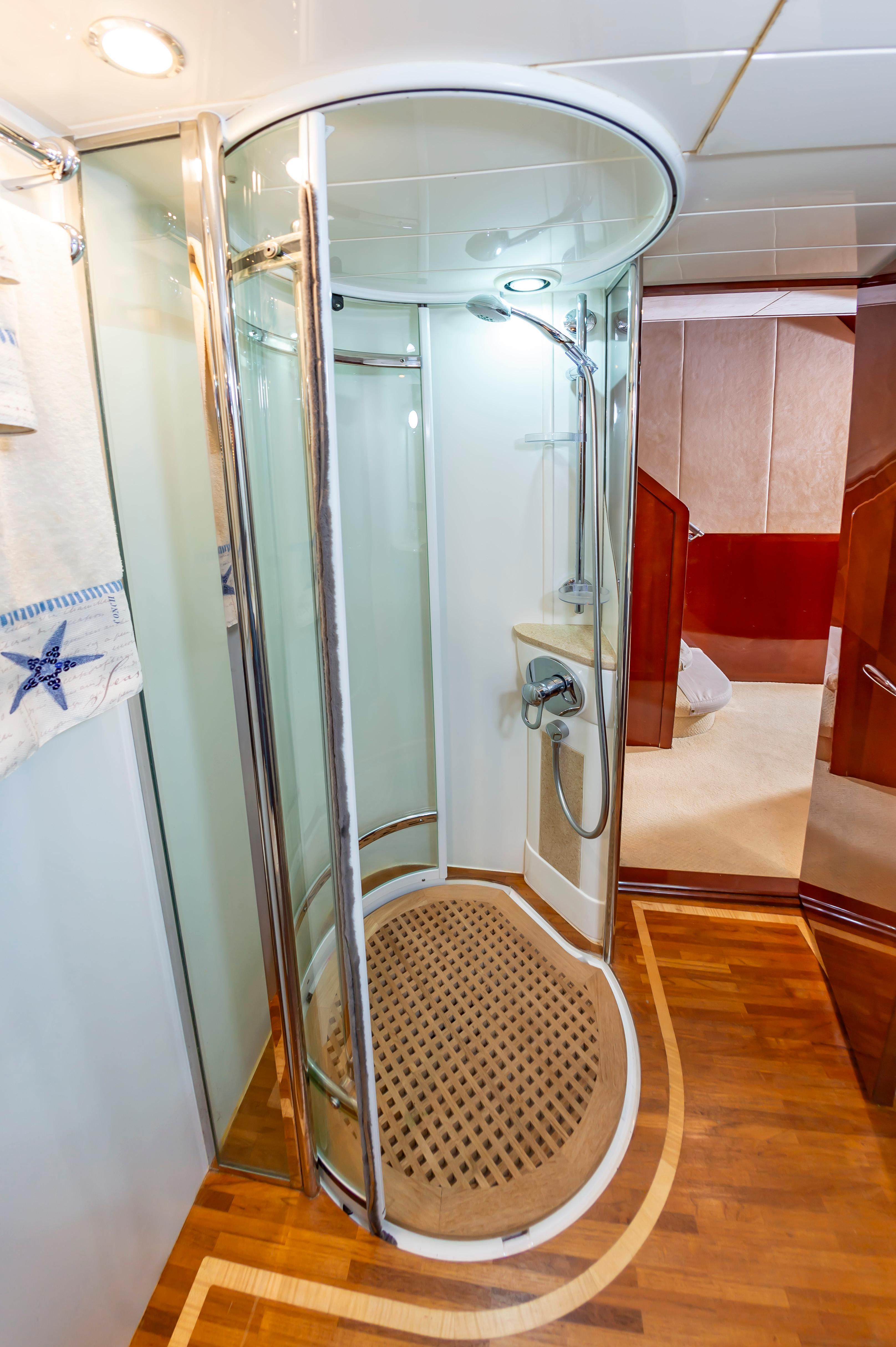 2006 Princess 75 Motor Yacht - 66