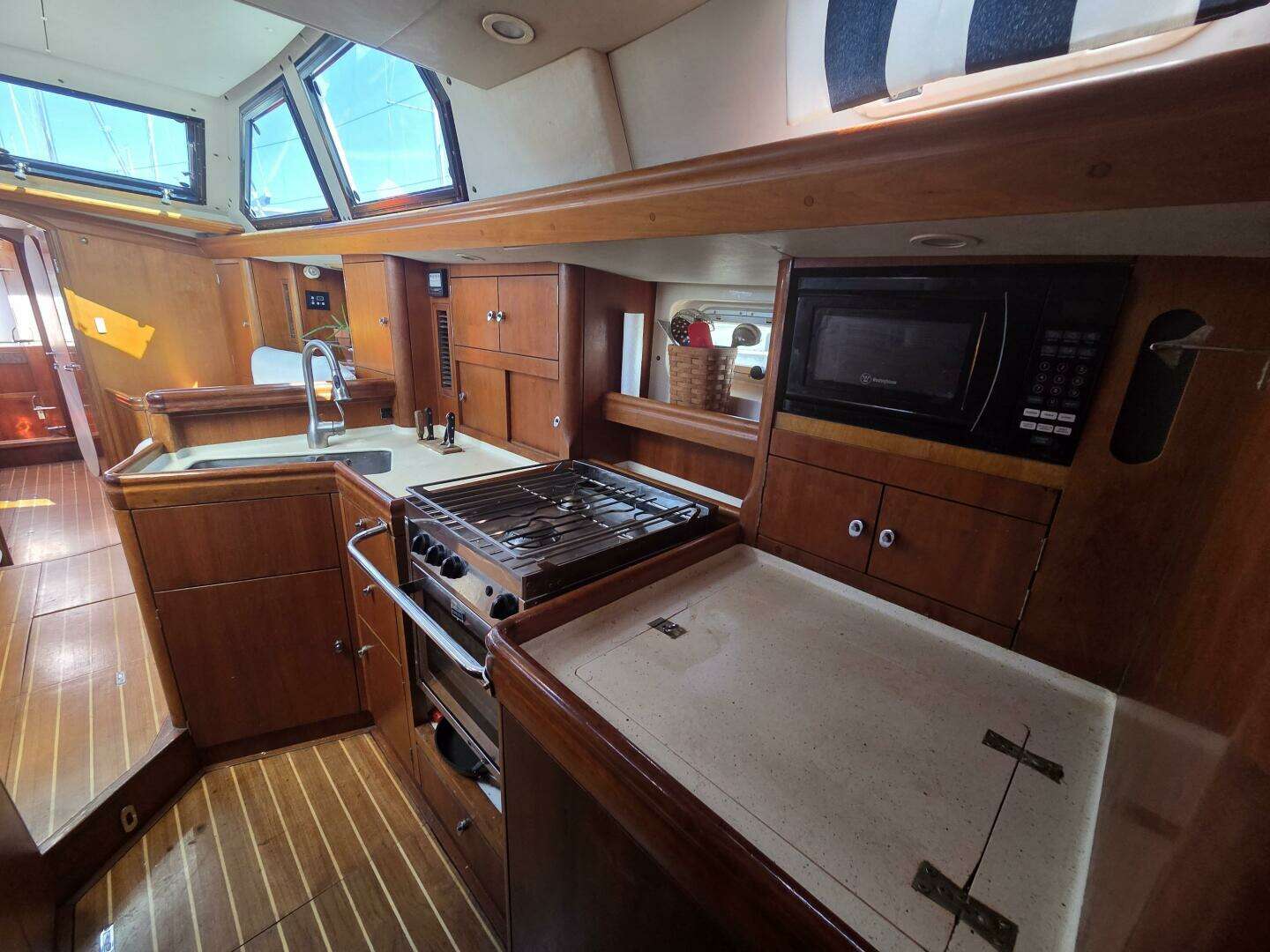 1998 Oyster 485 - Image 18