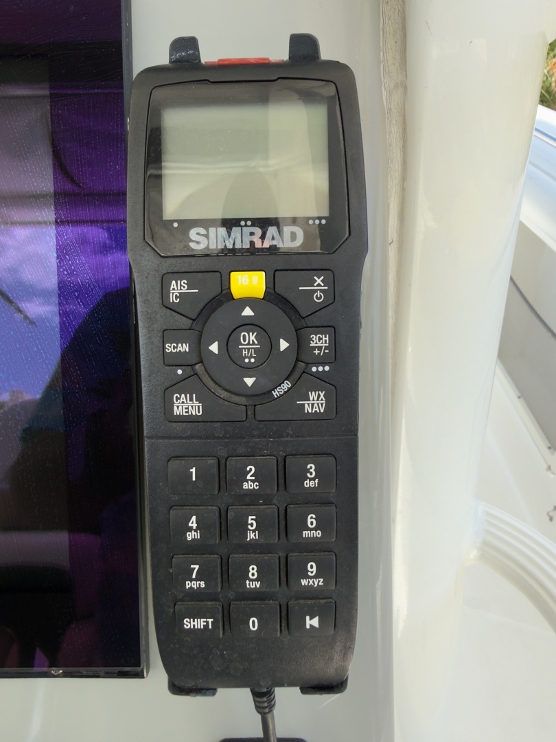2016 Boston Whaler 350 Outrage - Image 47