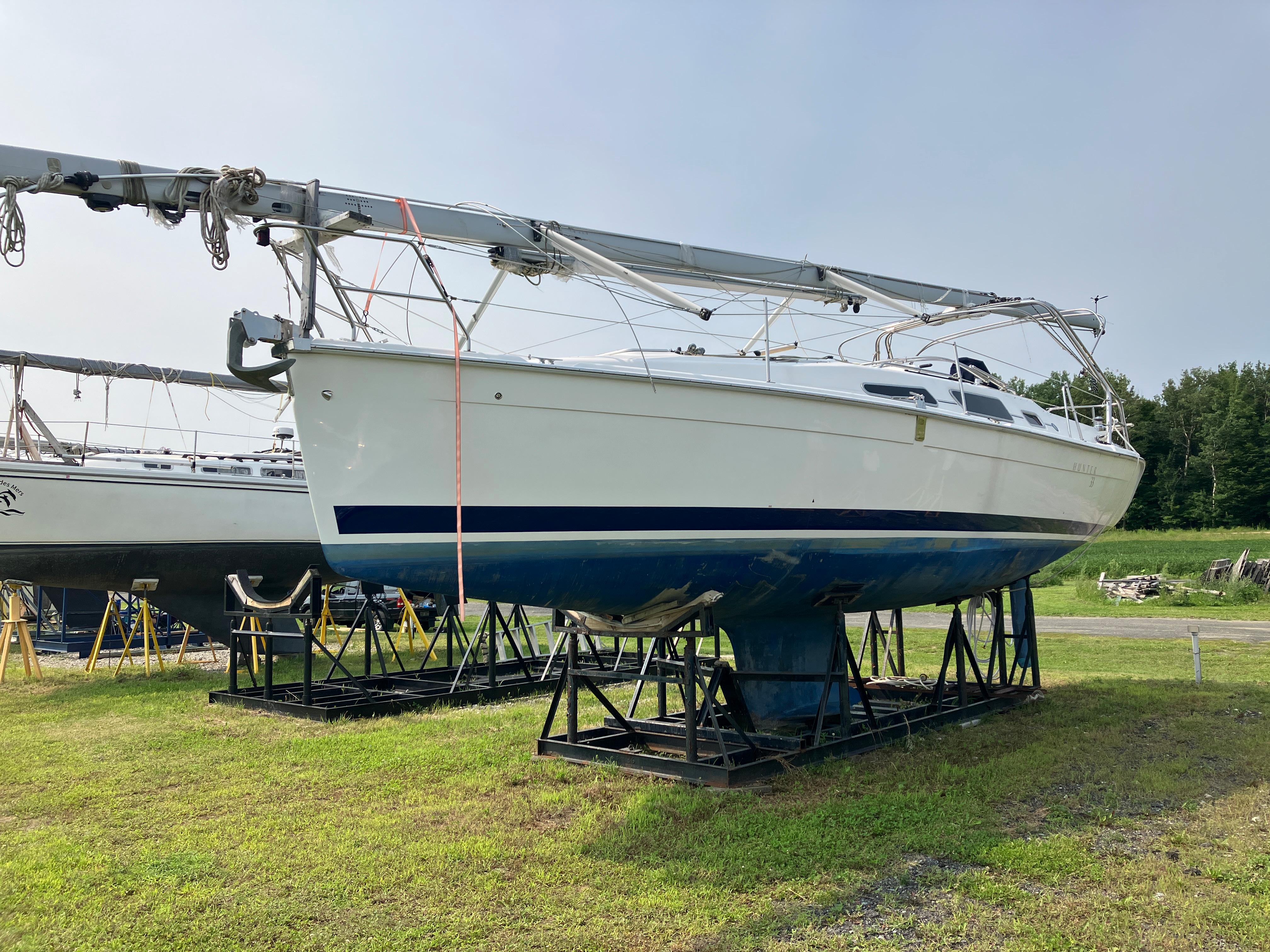 2007 Hunter 33
