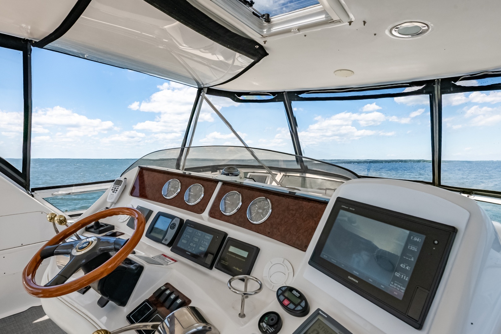 2004 Sea Ray 480 Sedan Bridge - Image 48