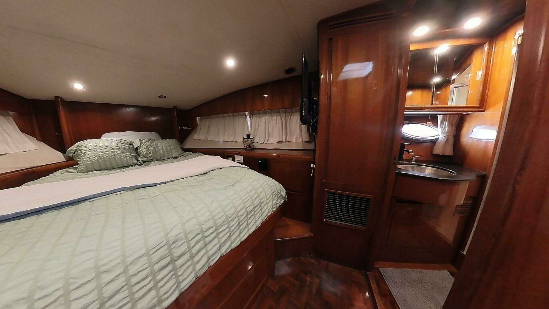 1998 Ocean Alexander 500 Sport Sedan - Image 32