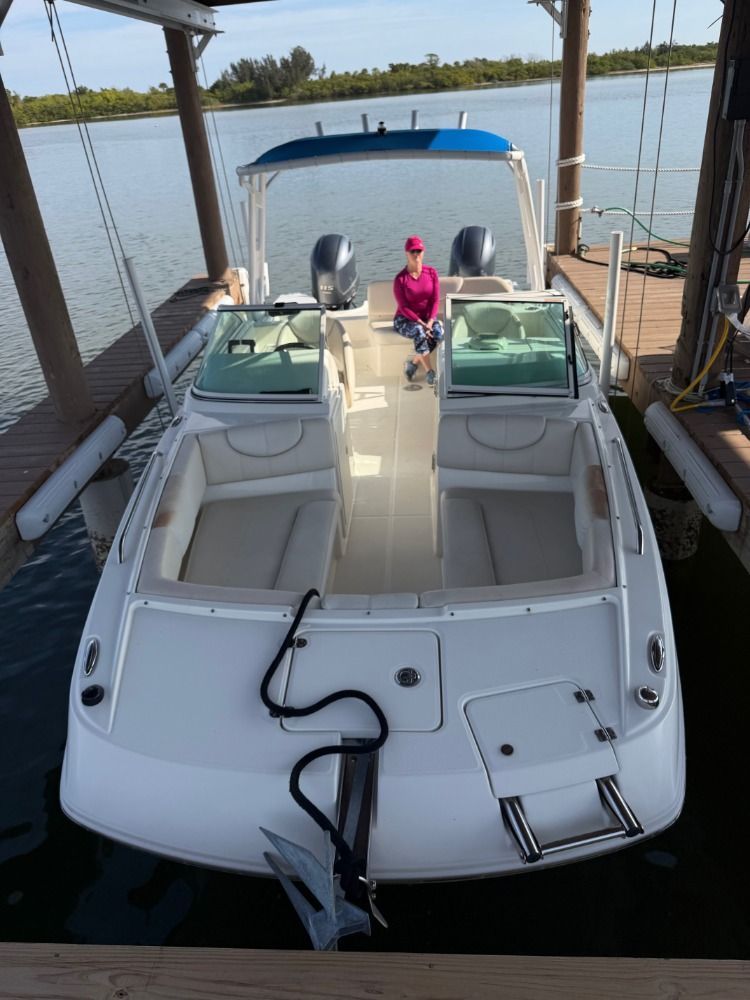 2017 World Cat 230 SD