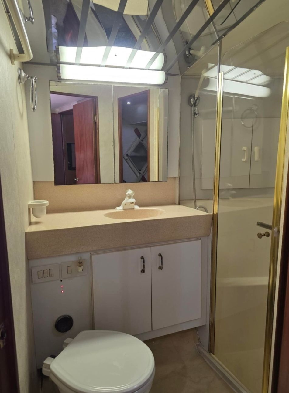 1998 Ocean Yachts SS40 - 42
