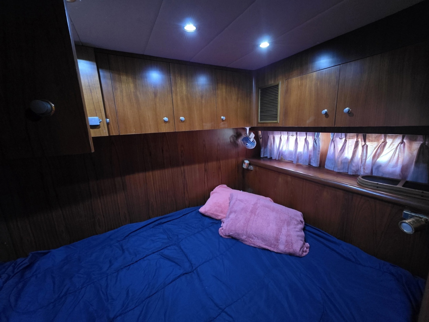 2001 Horizon Sundeck - Image 16