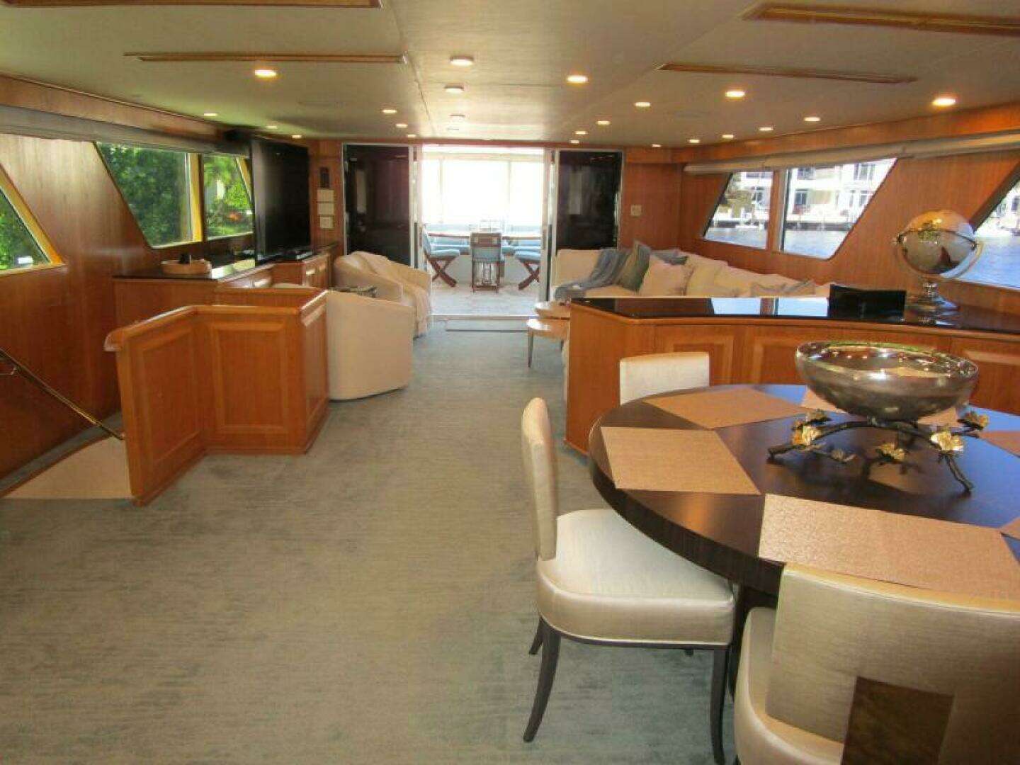 1986 Burger Flush Deck with Flybridge - Image 17