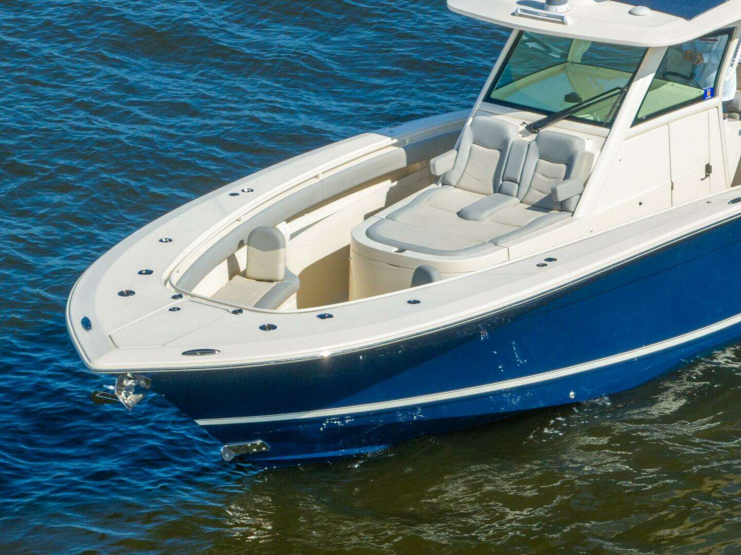 2023 Scout 355 LXF - Image 5