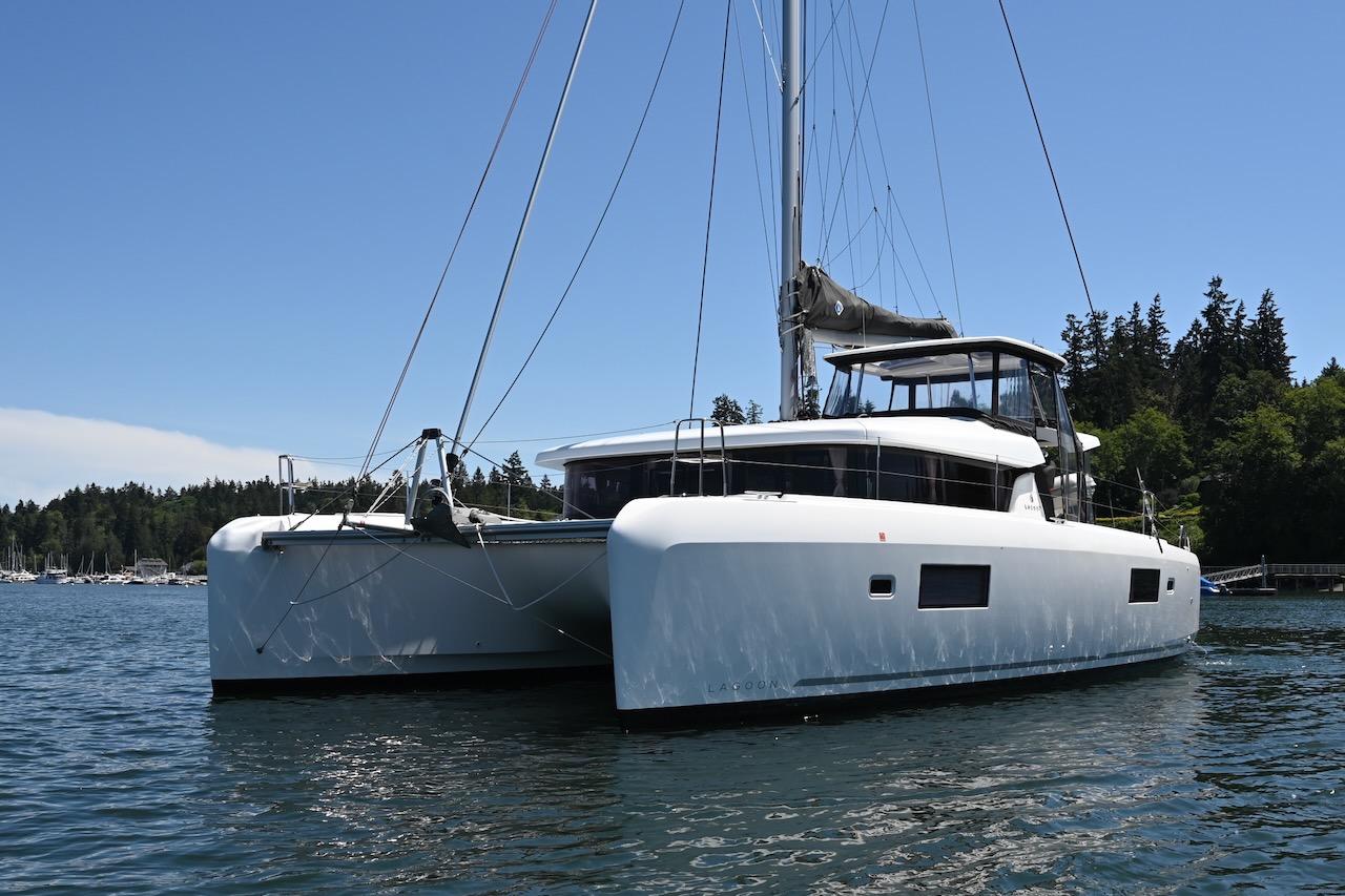2022 Lagoon 42