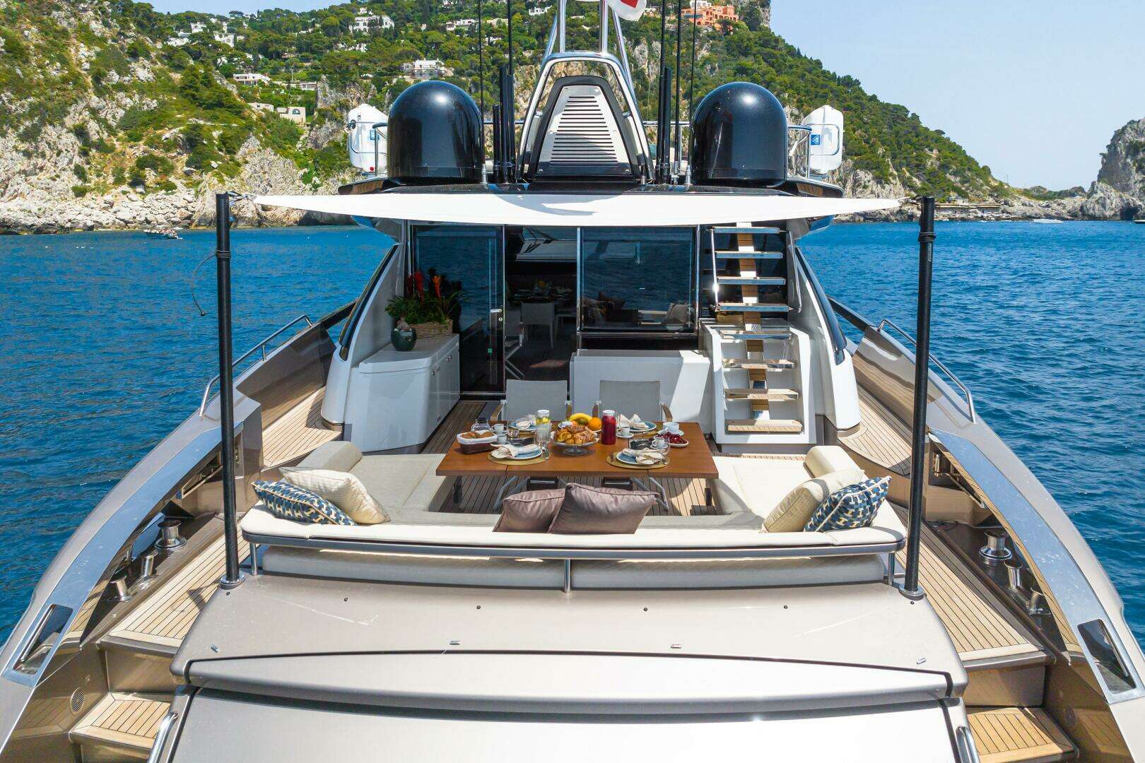2021 Riva 88 Folgore - Image 7