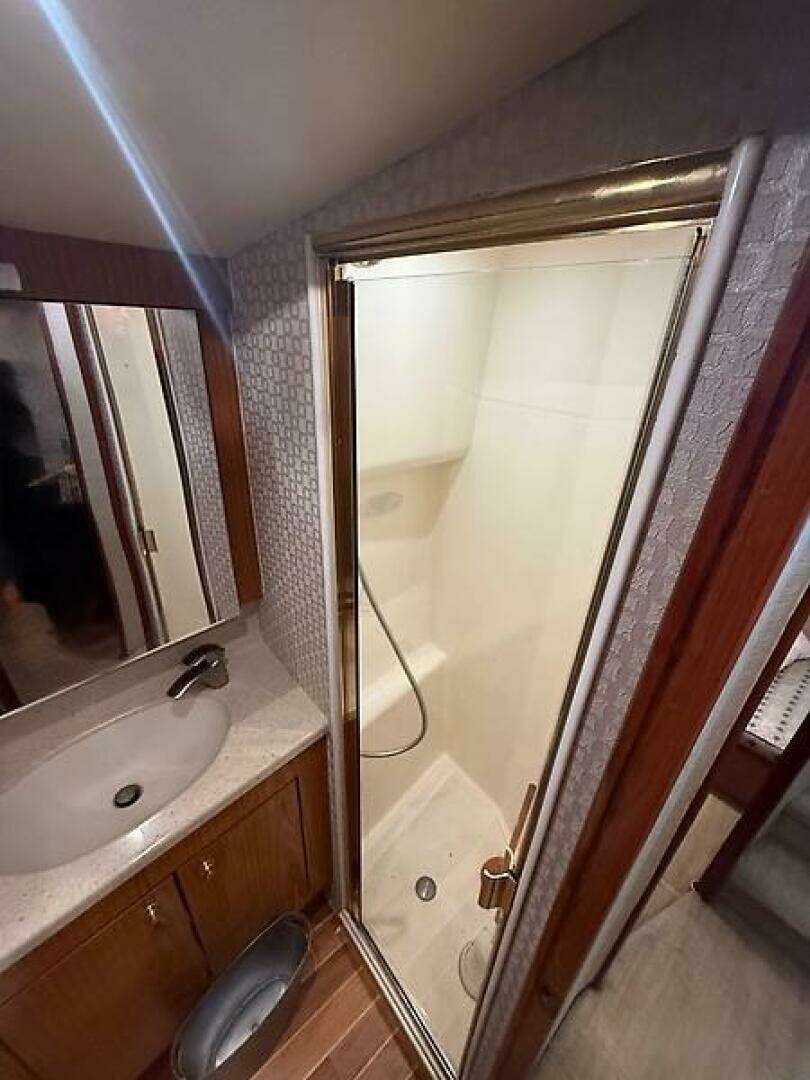 2006 Ocean Yachts 46 Super Sport - Image 40