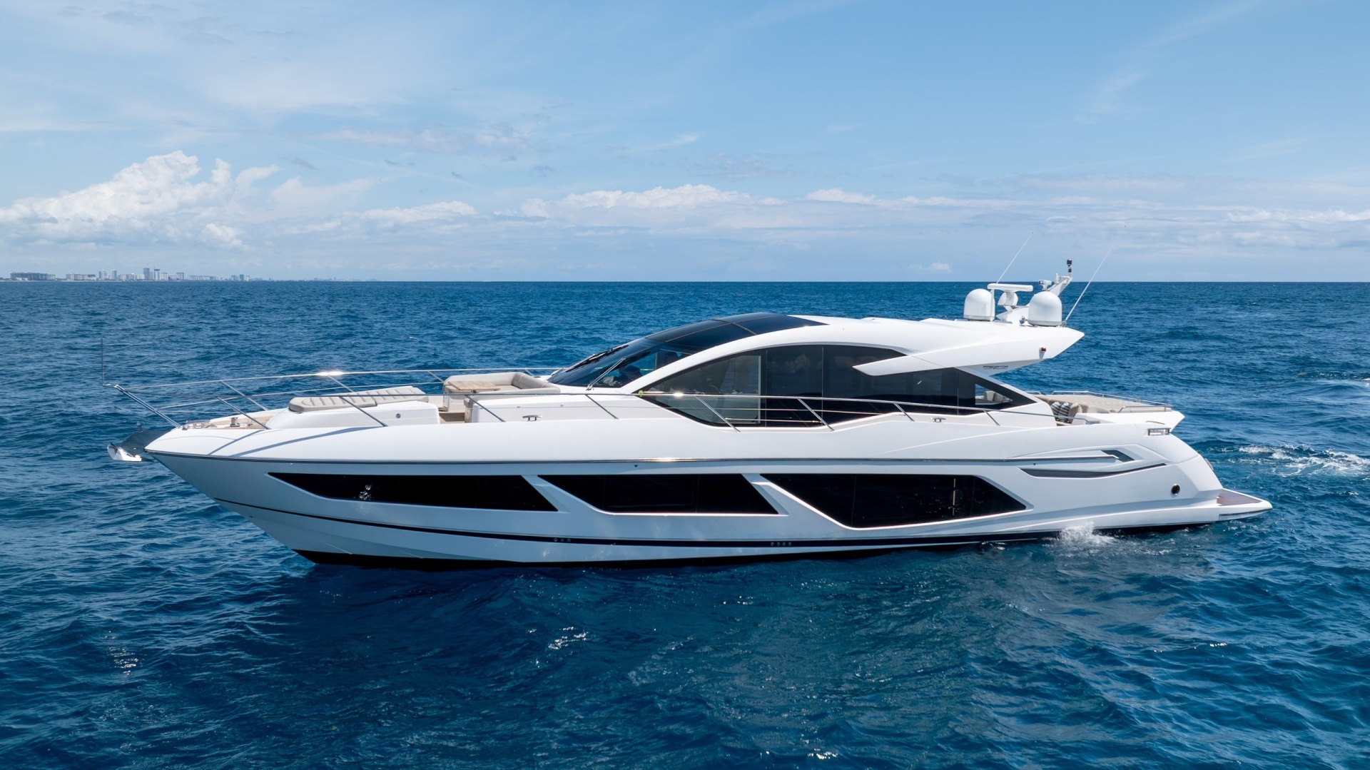 2020 Sunseeker PREDATOR 74 XPS - Image 3