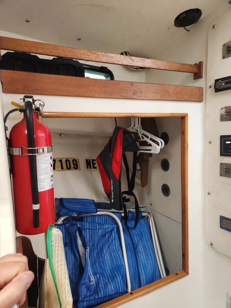 1988 Duffy Lobster Yacht - Image 14
