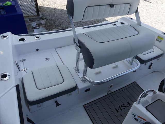 2020 Yamaha Boats 210 FSH Deluxe - 20