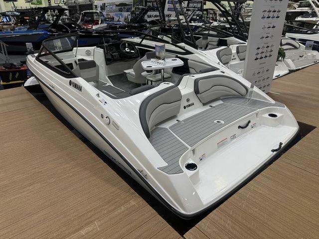 2026 Yamaha Boats SX190 - 3