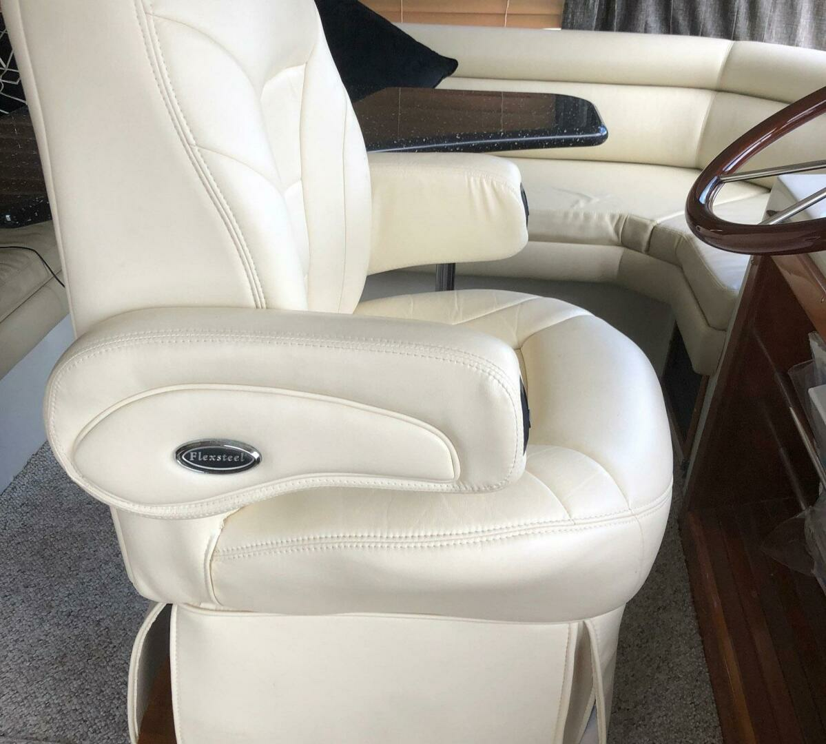 2005 Navigator 53 Classic PH - Image 13