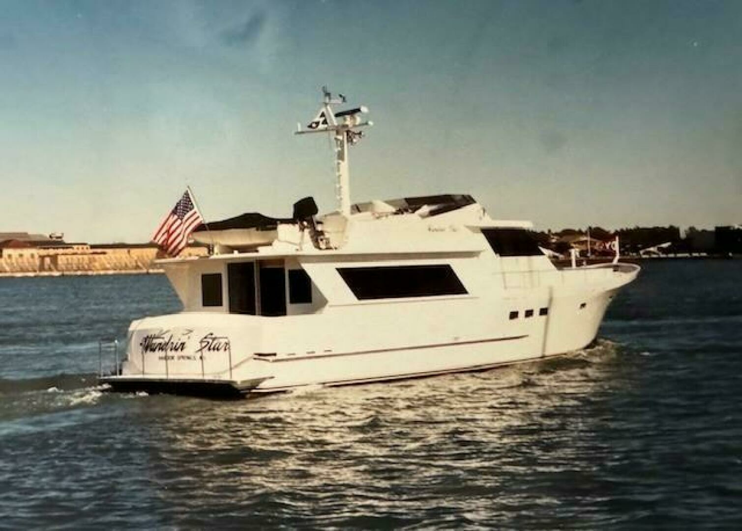 1990 Motor Yacht 70 Brata - Image 12