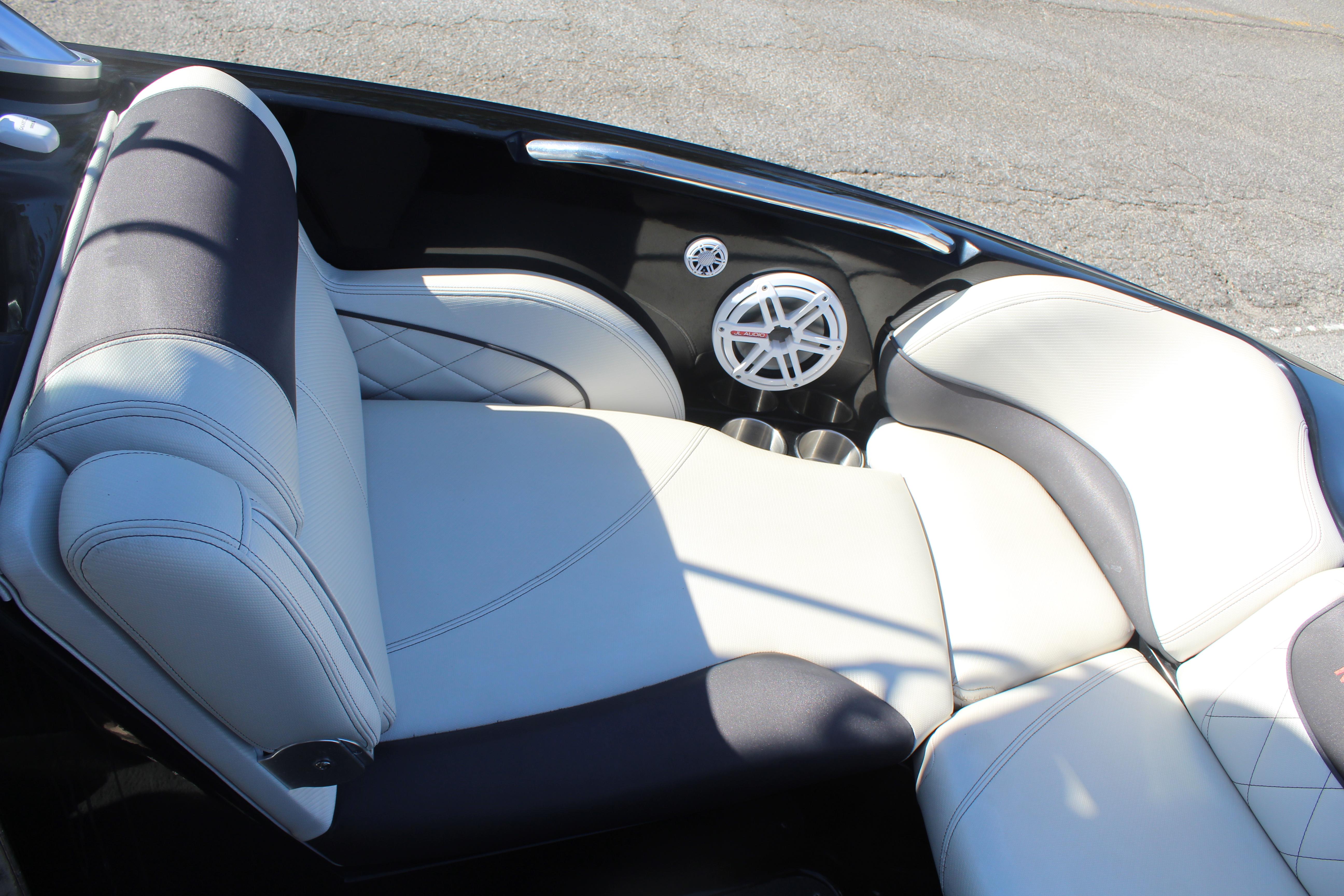 2011 MasterCraft X25 - 19