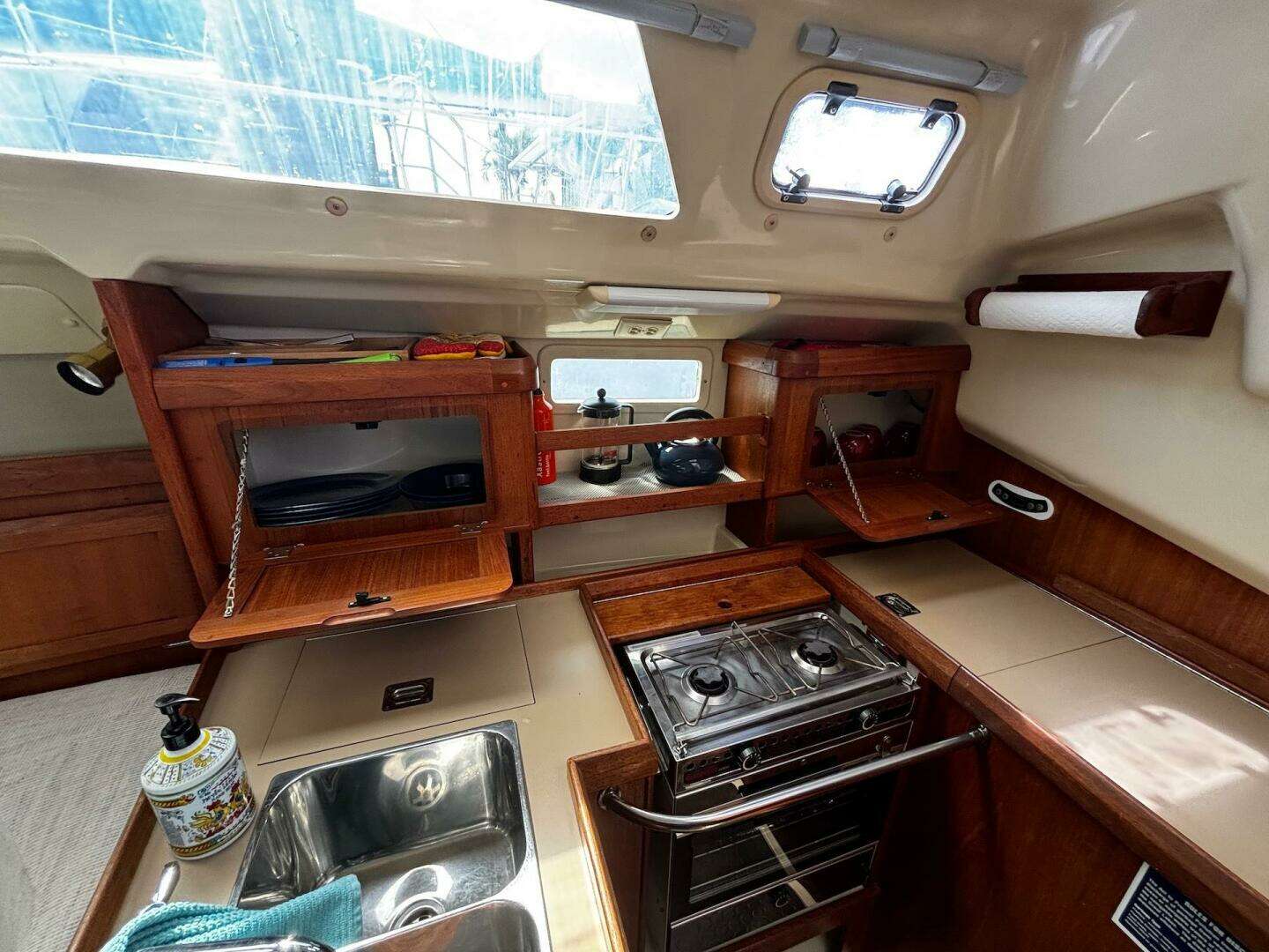 1993 Hunter 33.5 - Image 19