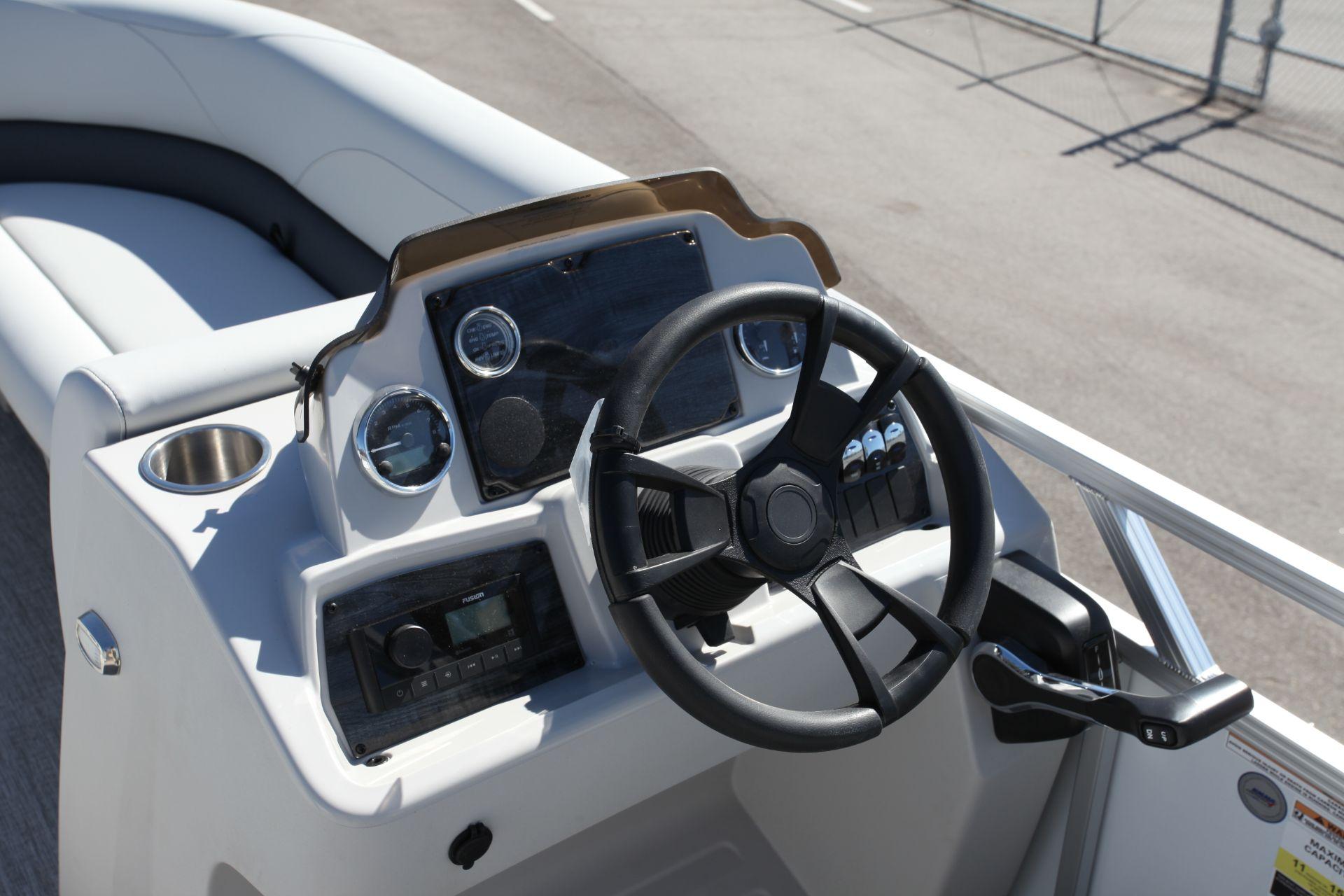 2025 Avalon 2380 QL - 8