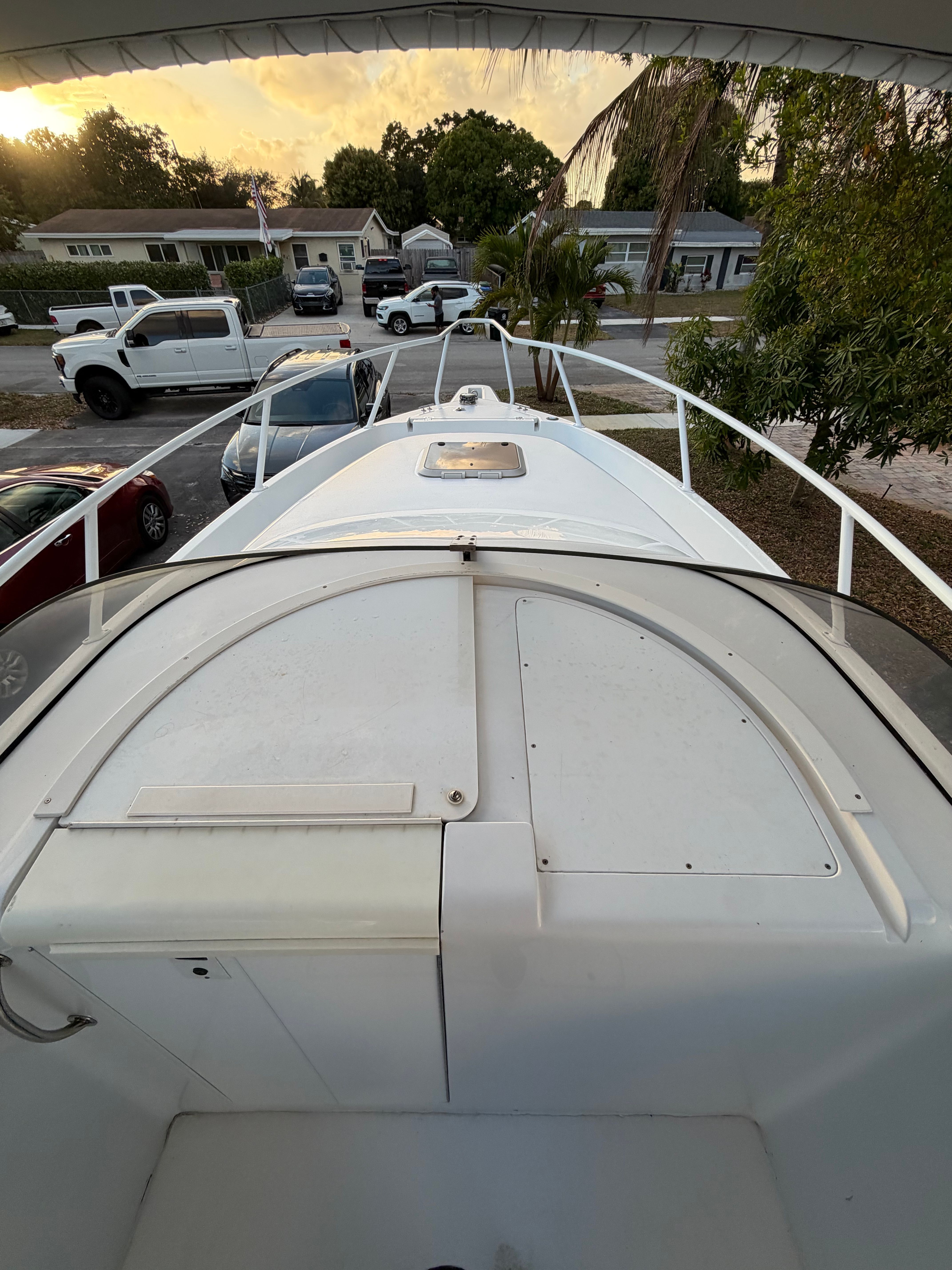 2001 Intrepid 289 - 10
