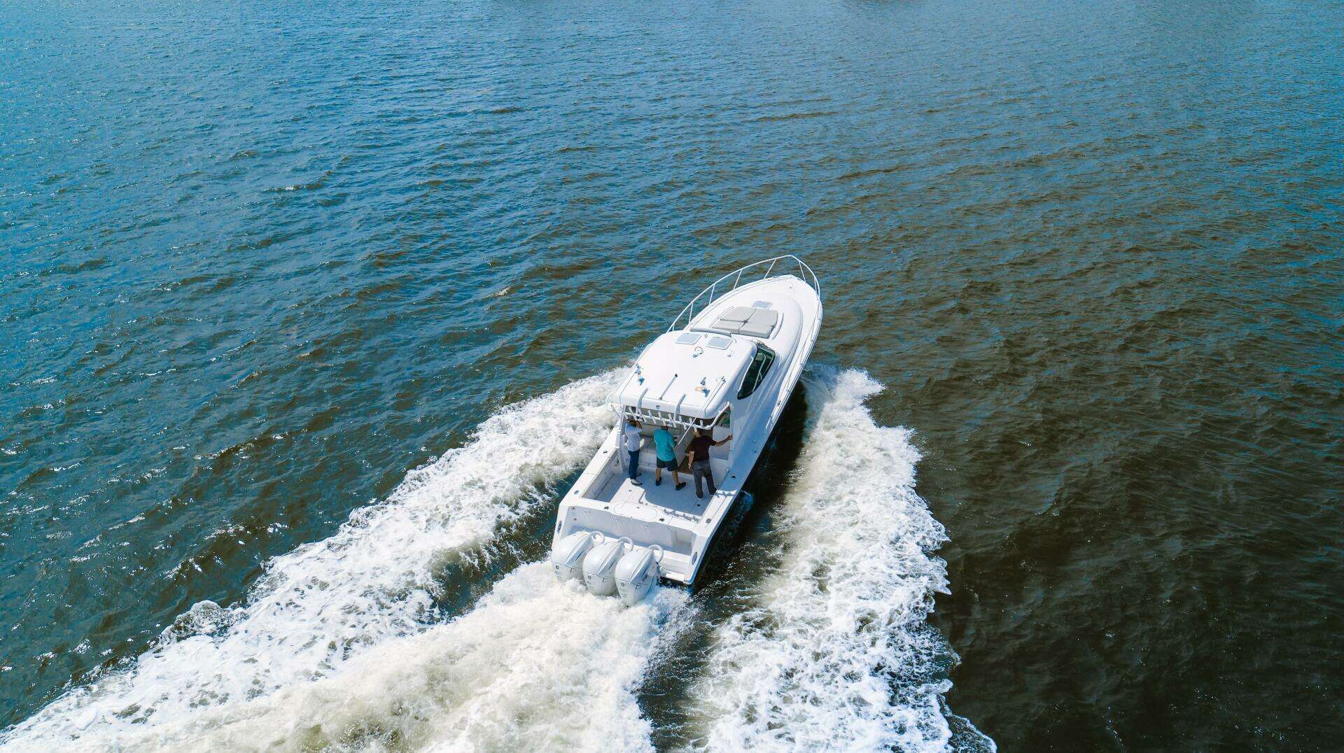 2026 Jupiter 41 Sport Bridge - Image 10