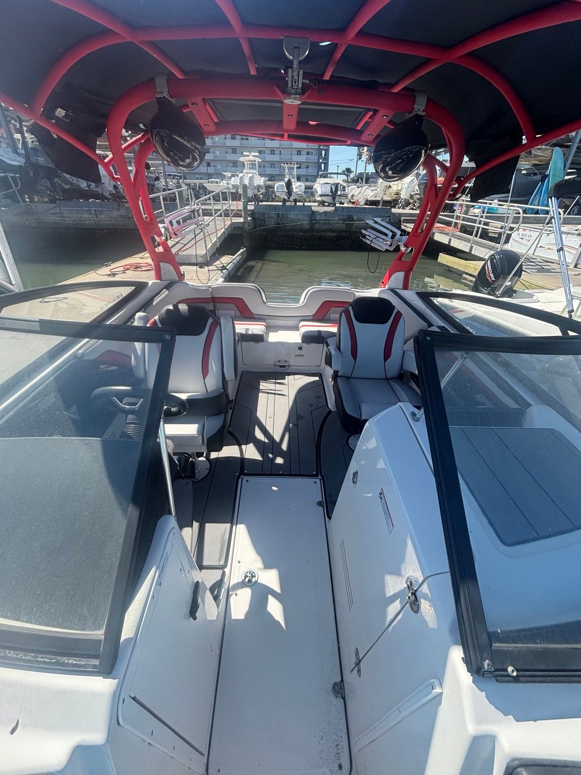 2019 Yamaha Boats 242X E-Series