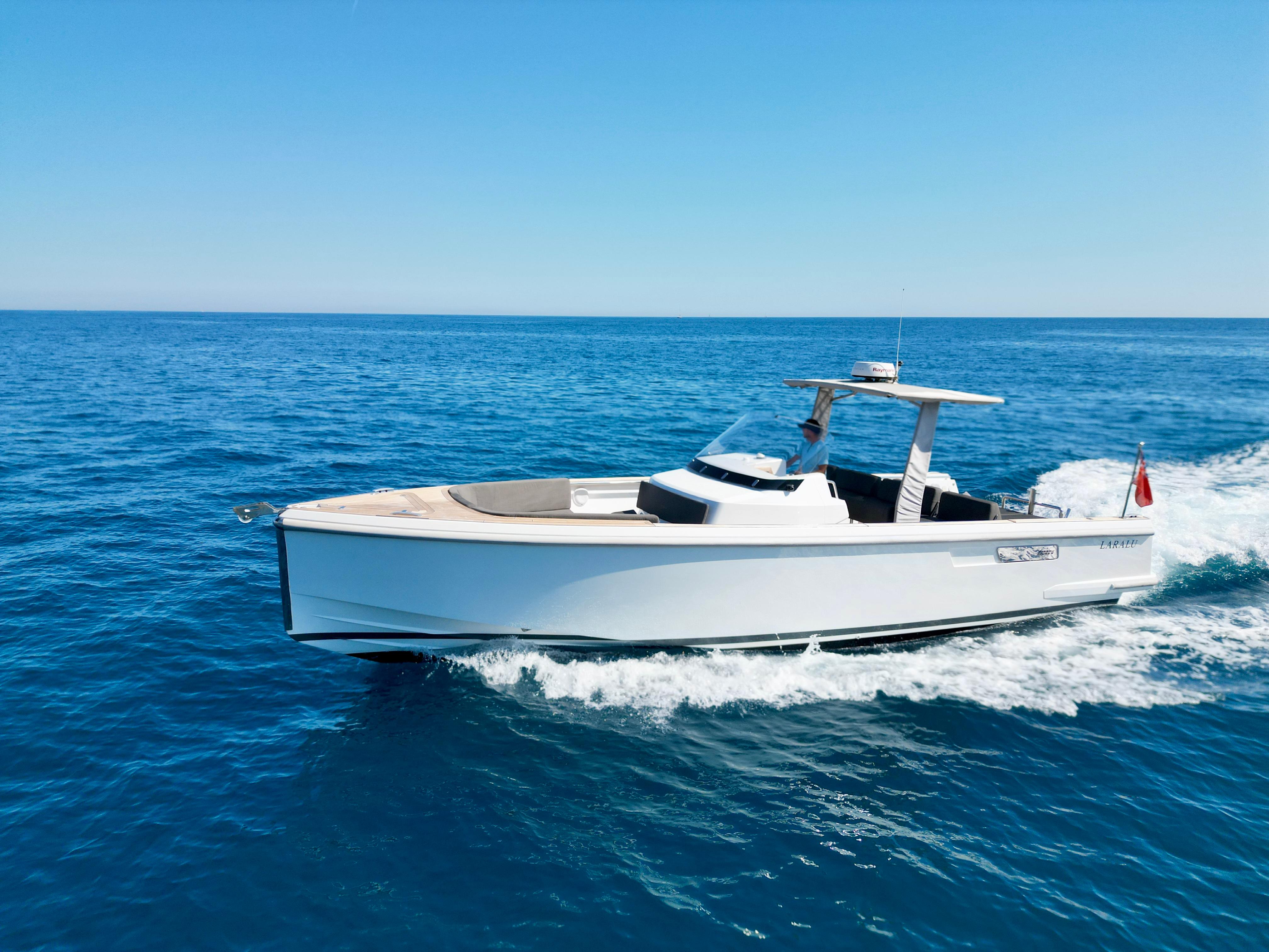2017 Fjord 36' Open