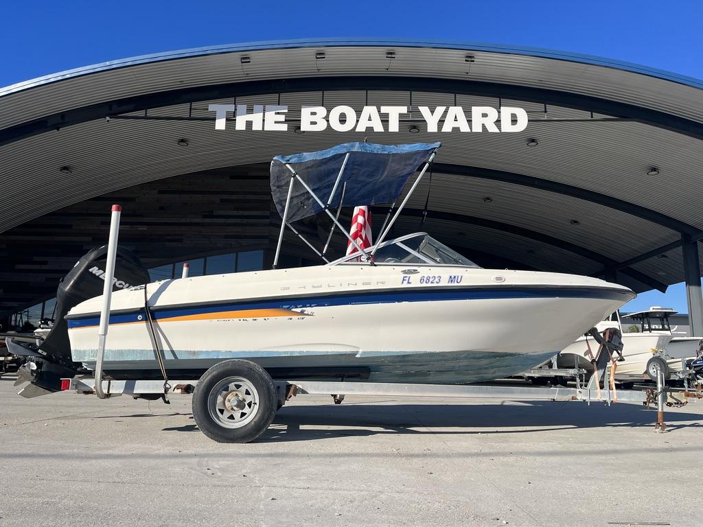 2004 Bayliner 175 boat at The Boat Yard.