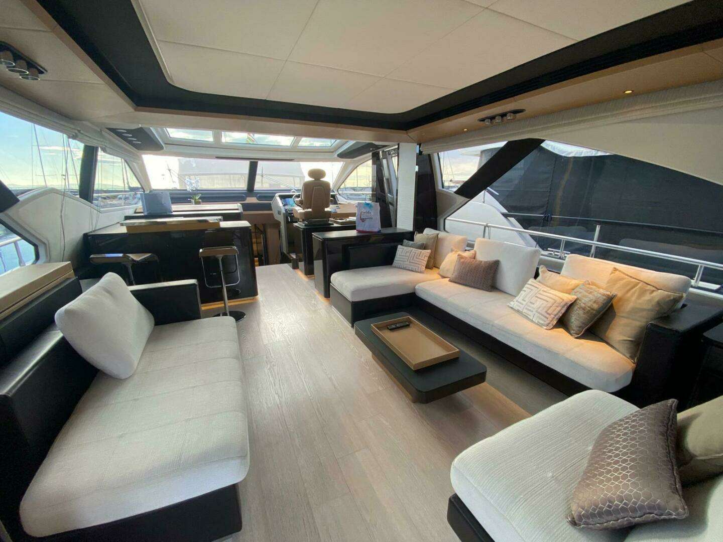 2016 Azimut 77S - Image 19