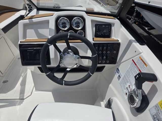 2026 Starcraft SVX OB 190 DC OB w/140hp and Trailer - 18