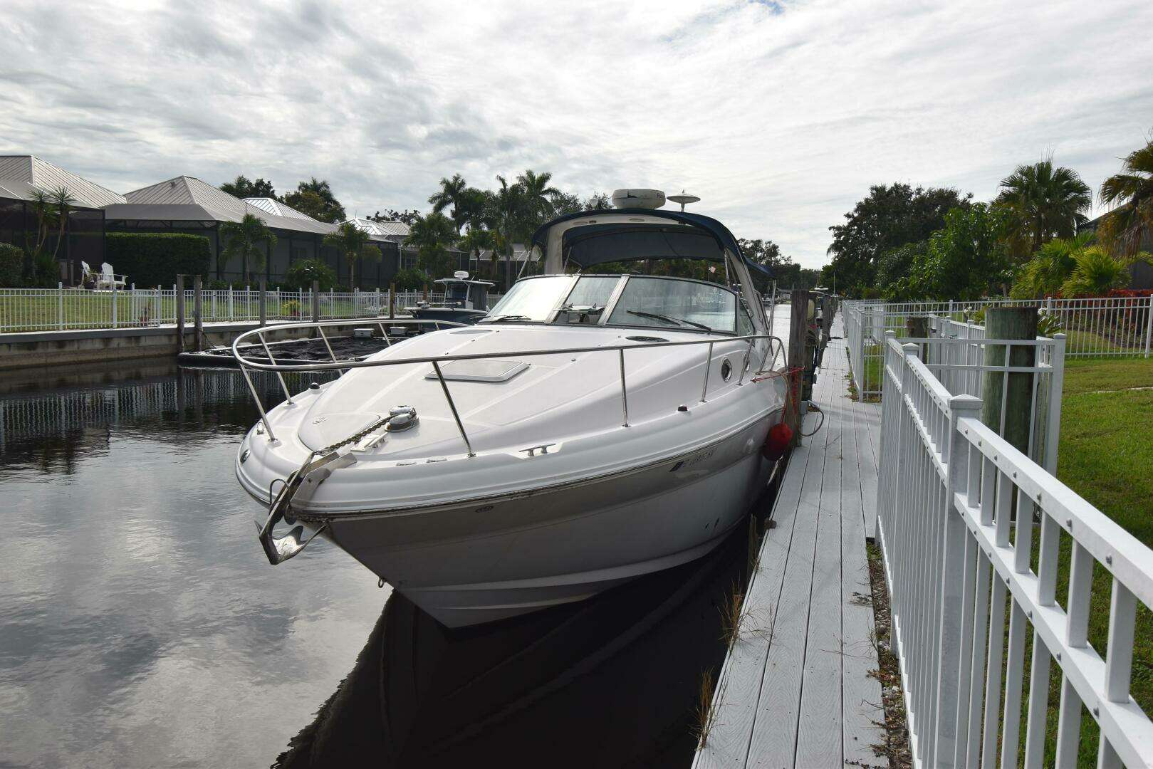 2006 Sea Ray 320 Sundancer - Image 2