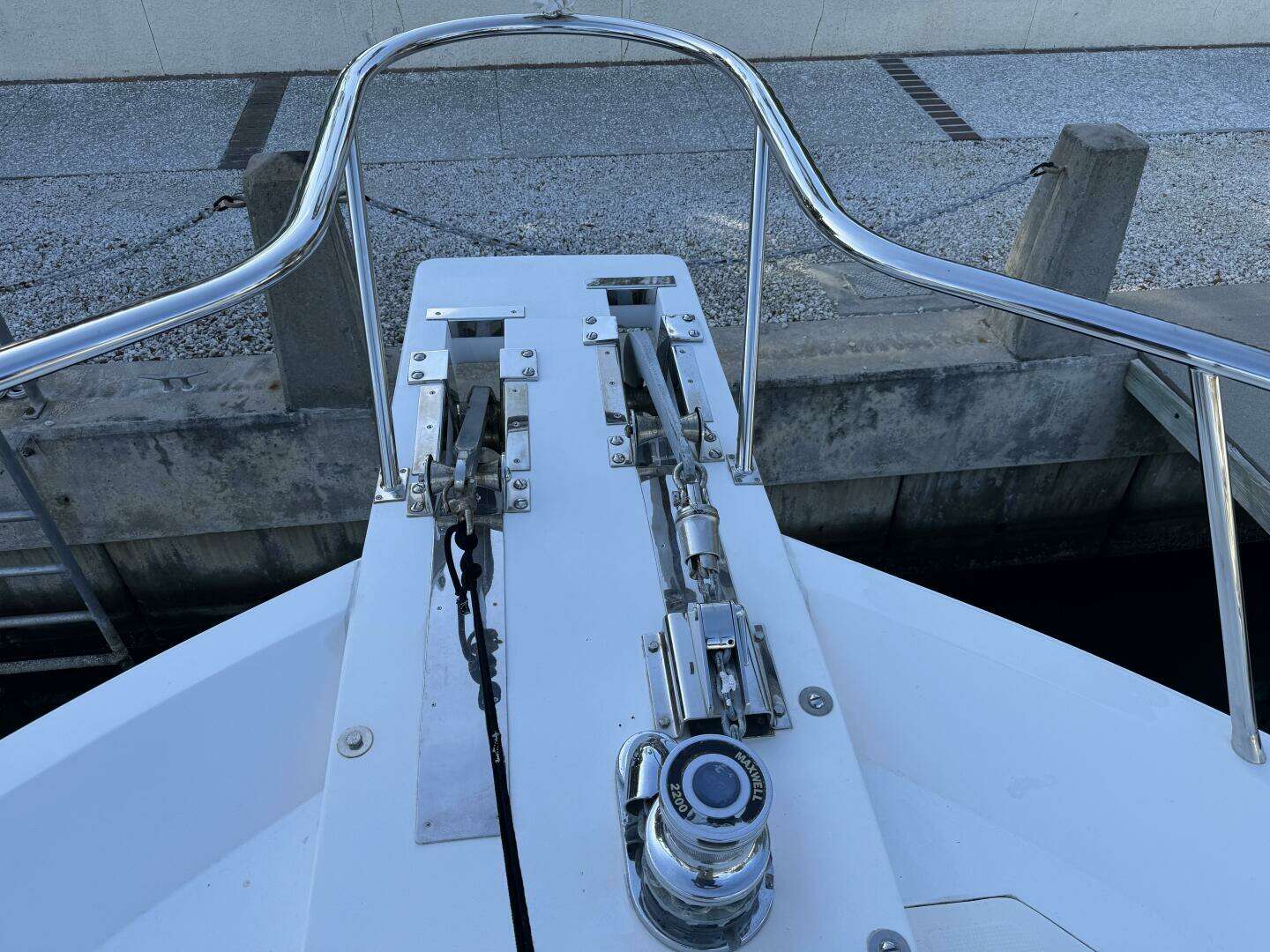 2004 Altima 55 Pilothouse - Image 6