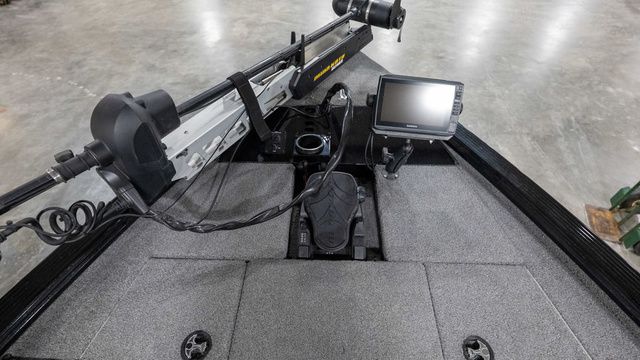 2018 Lund Pro-V Bass 2075 - 7