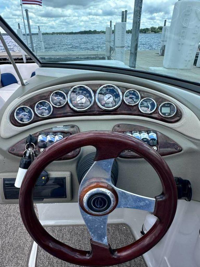 2011 Crownline Eclipse E6 - 9