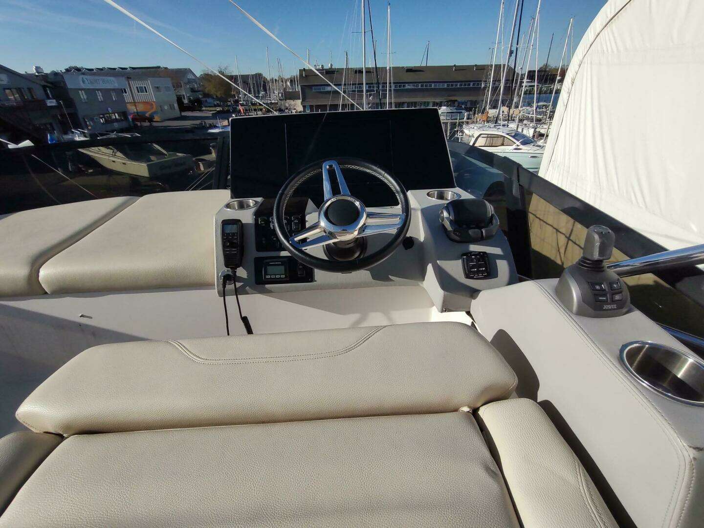2021 Regal 42 Fly - Image 28