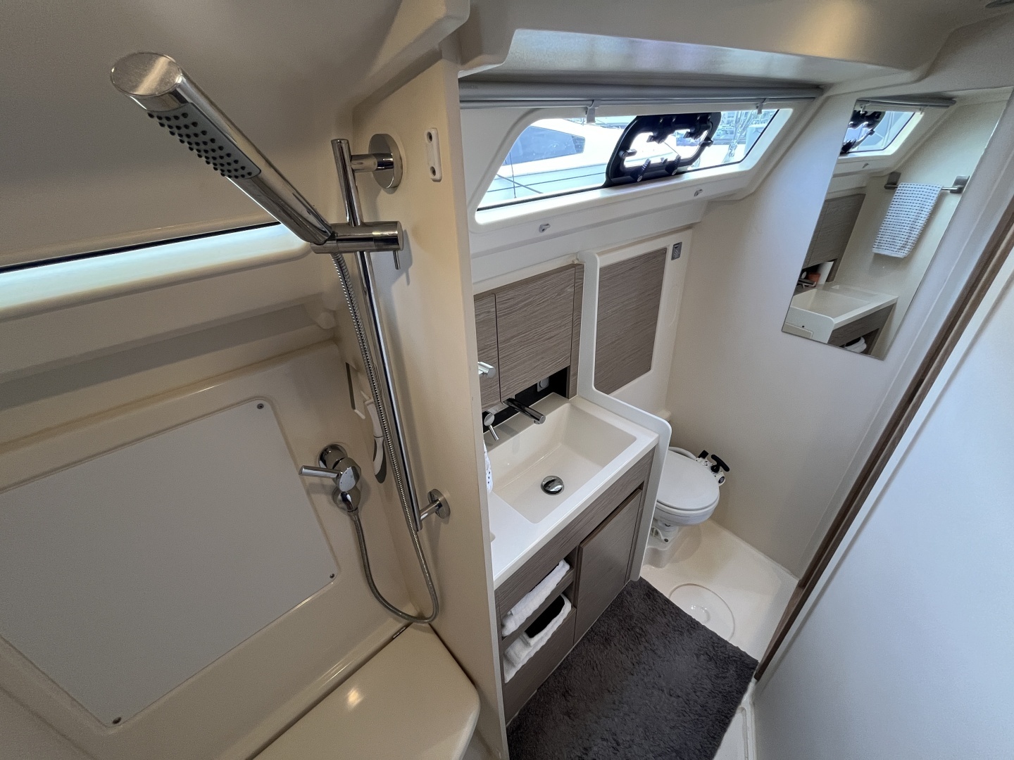 2021 Hanse 348 - Image 10