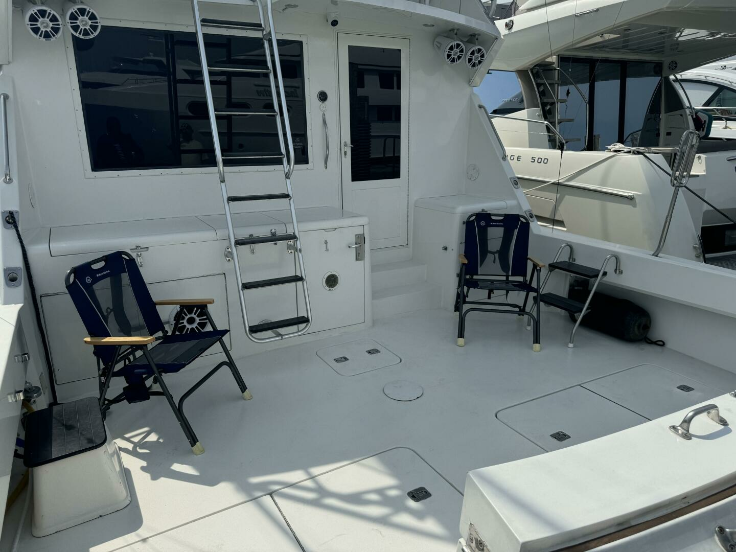 1994 Hatteras 54 Yacht - Image 23