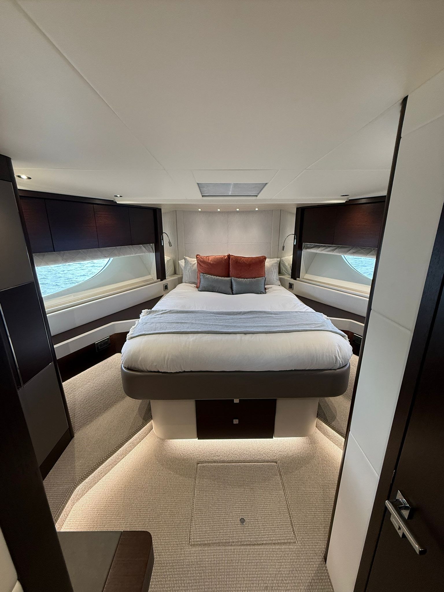 2021 Sunseeker 76 Yacht - 11