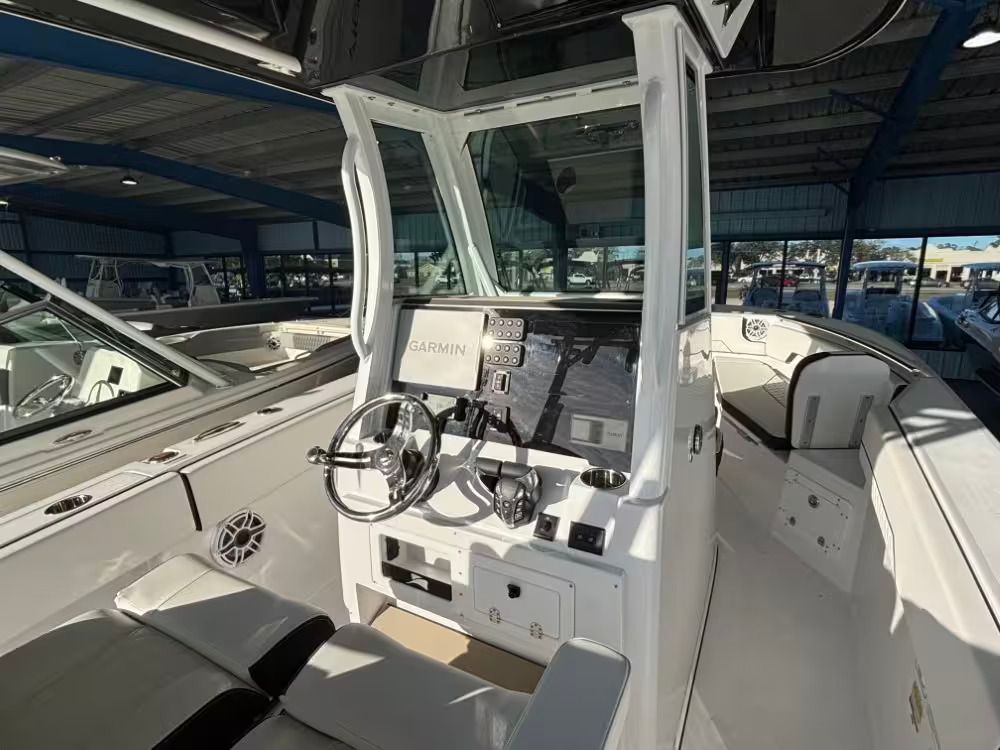 2026 Stingray 253 CC - 9