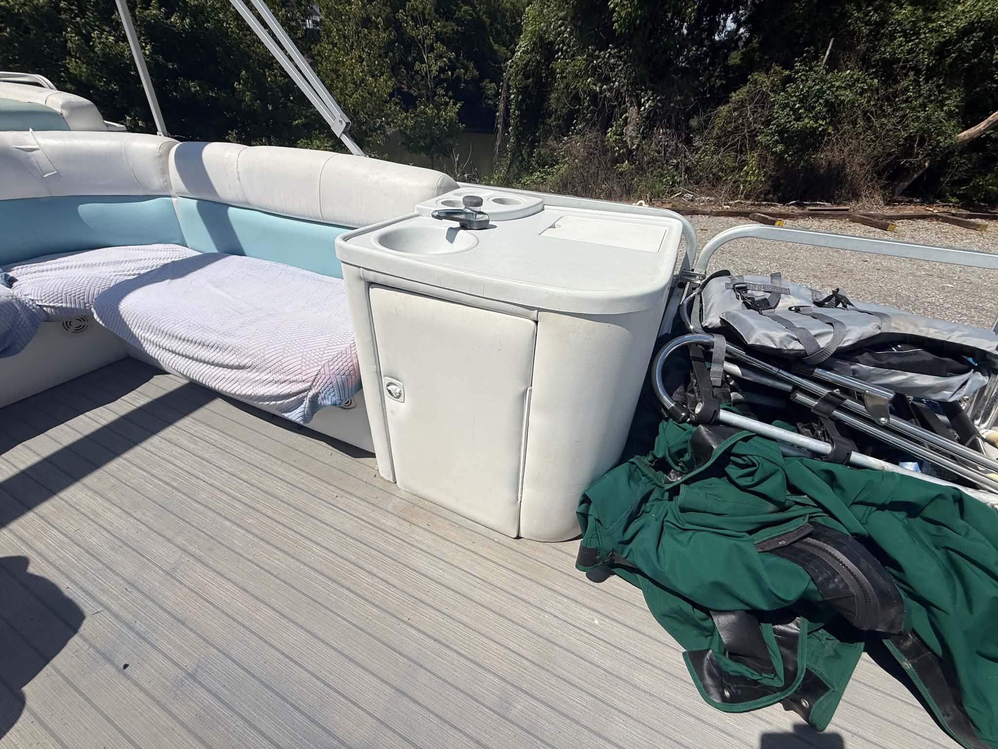 2001 Sundancer Poontoons 260D Legand - 14