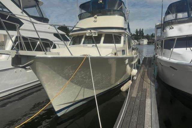 1984 Tollycraft 43 Motor Yacht