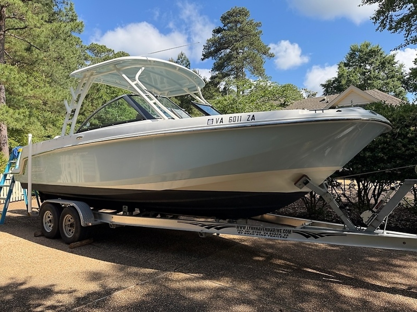 2020 Boston Whaler Vantage 230 - Image 38