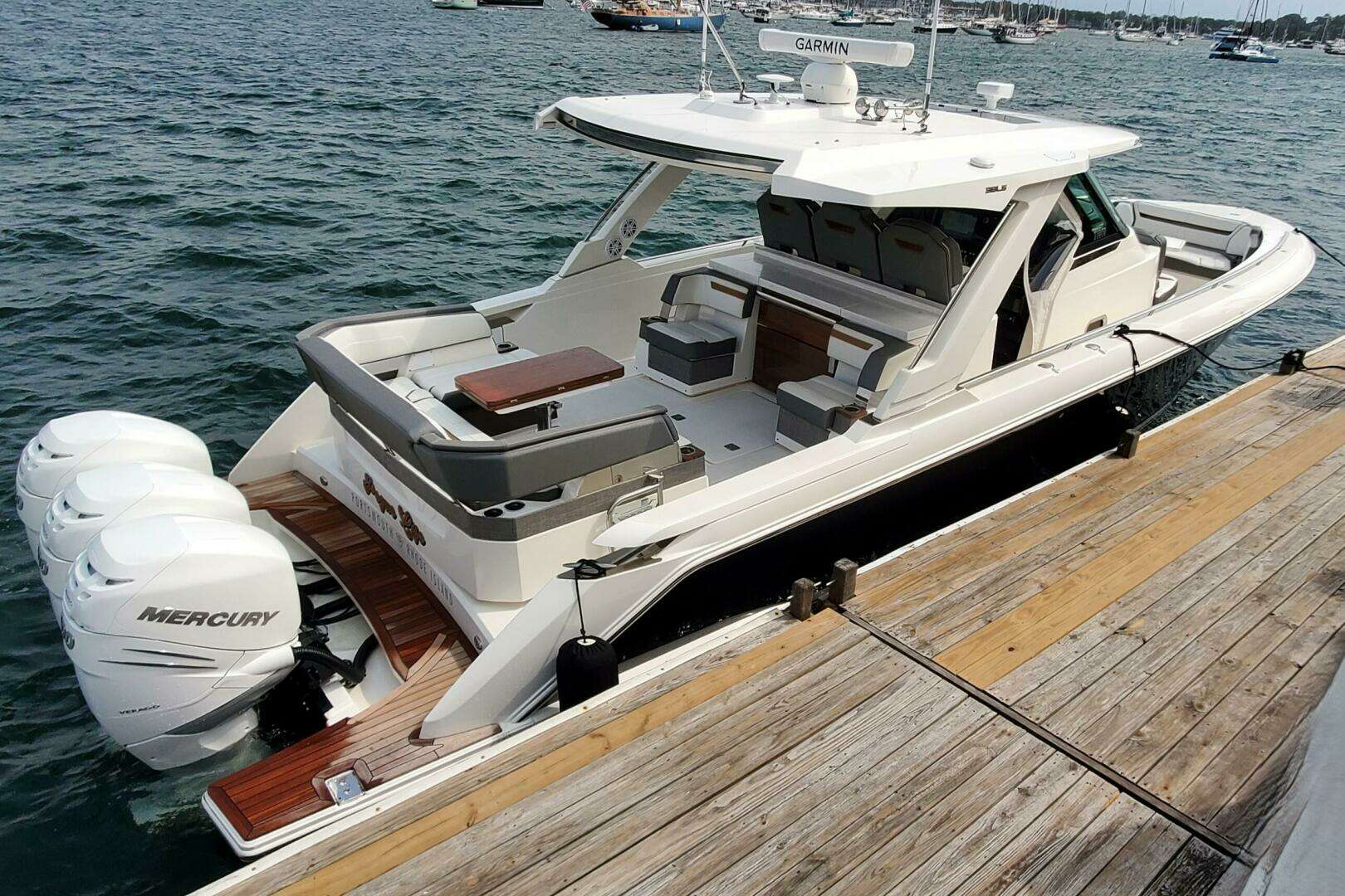 2021 Tiara Yachts 38 LS - Image 12